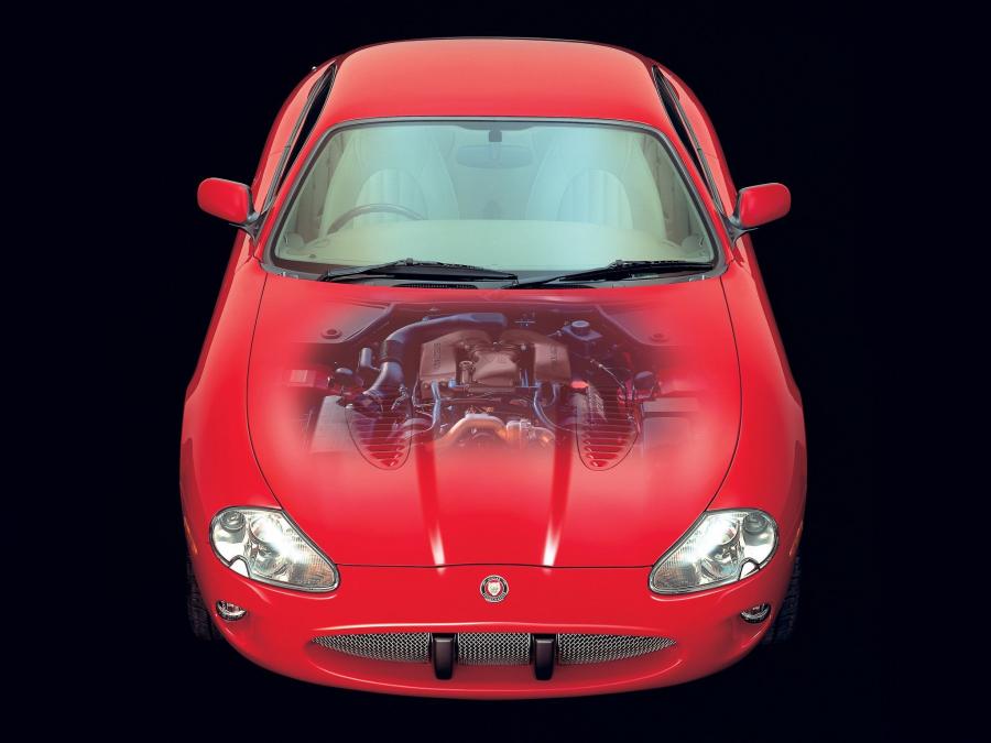  Jaguar XKR Coupe 1998 года  (фото 9 из 19)